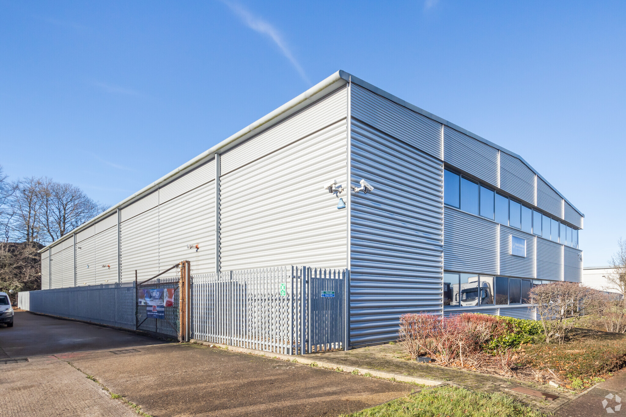 Bilton Way, Luton for lease Primary Photo- Image 1 of 4