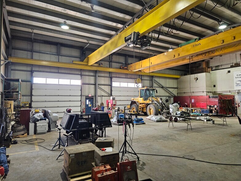 501 14th Ave, Nisku, AB à louer - Photo du bâtiment - Image 3 de 9