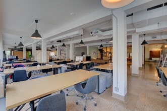 119 W 8th St, Austin, TX for lease Interior Photo- Image 1 of 48