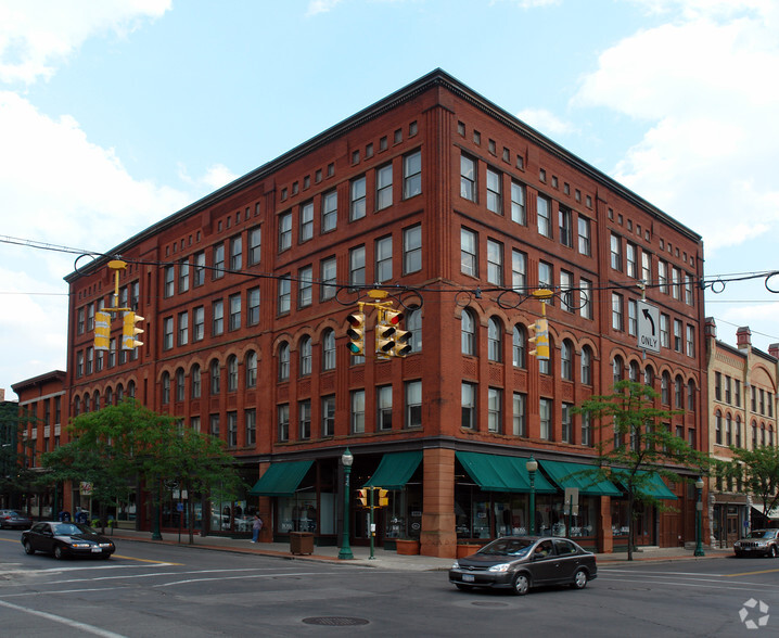 247-259 W Fayette St, Syracuse, NY à vendre - Photo principale - Image 1 de 1