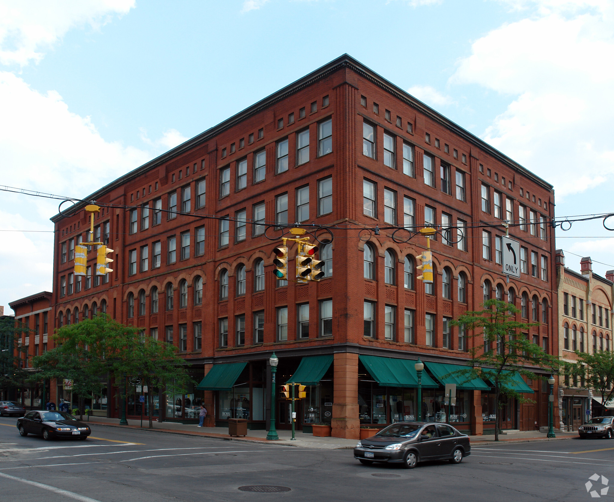 247-259 W Fayette St, Syracuse, NY à vendre Photo principale- Image 1 de 1