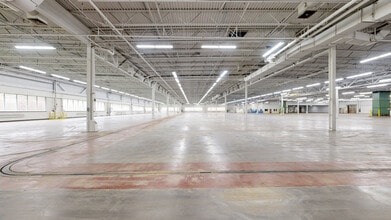 200 Murray Dr, Warren, PA à louer Numérisation 3D de Matterport- Image 1 de 13