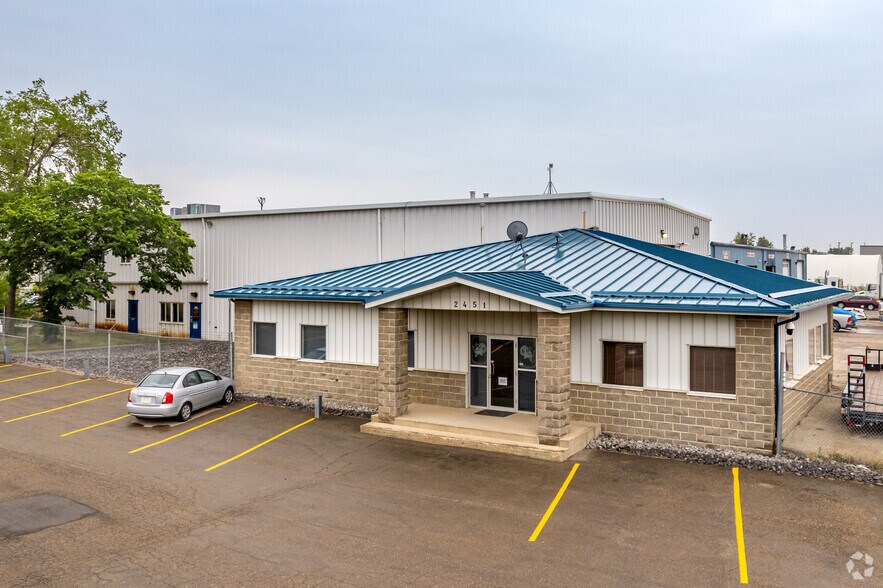 2451 76th Ave NW, Edmonton, AB à vendre - Photo principale - Image 1 de 4