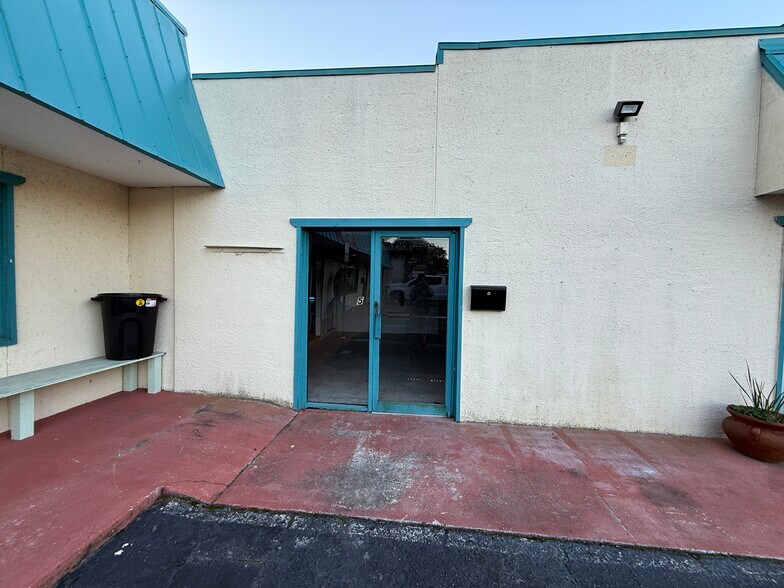 528 S 8th St, Fernandina Beach, FL à louer - Photo du bâtiment - Image 2 de 18