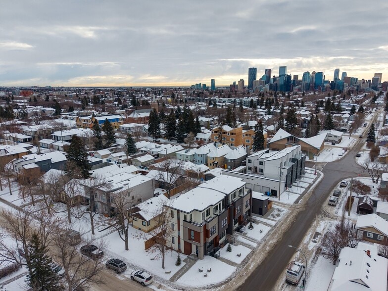 2124 7 St NW, Calgary, AB for sale - Aerial - Image 3 of 19