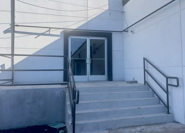 11618 Harry Hines Blvd, Dallas, TX à louer Photo principale- Image 1 de 4