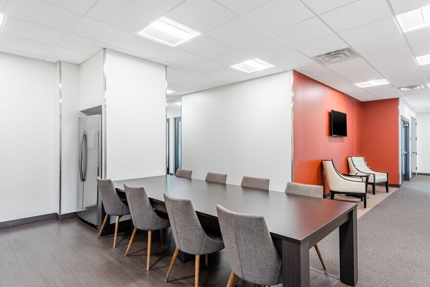 4620 E 53rd St, Davenport, IA à louer - Photo intérieure - Image 1 de 5