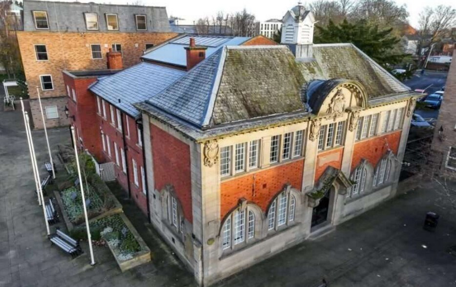 Queens Sq, Wrexham for lease Building Photo- Image 1 of 5