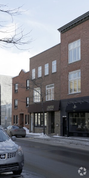 2470-2472 Rue Notre-Dame O, Montréal, QC à vendre - Photo du bâtiment - Image 3 de 40