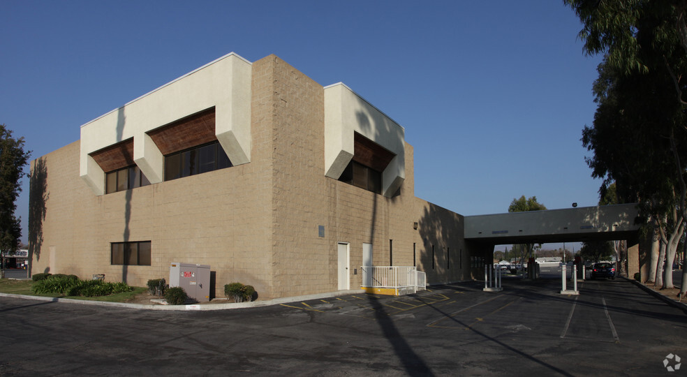 5295 Arlington Ave, Riverside, CA for lease - Building Photo - Image 3 of 6