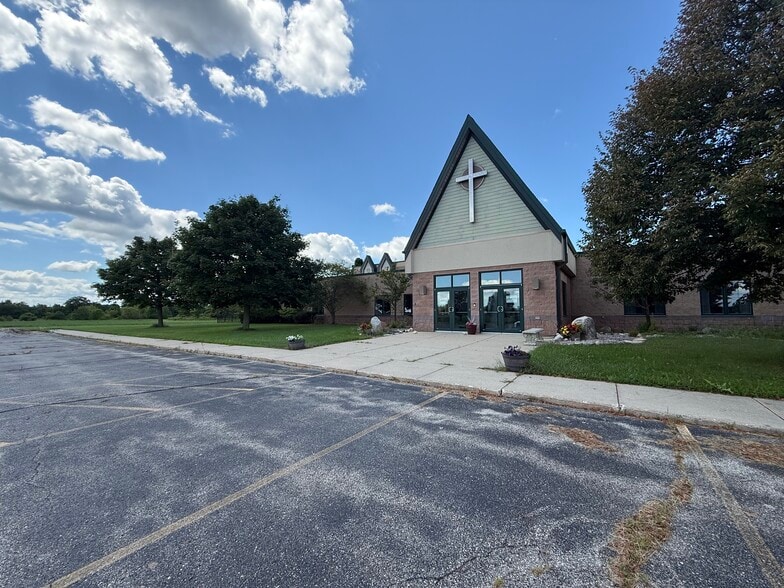 777 Highway 164, Colgate, WI à vendre - Photo du bâtiment - Image 2 de 69