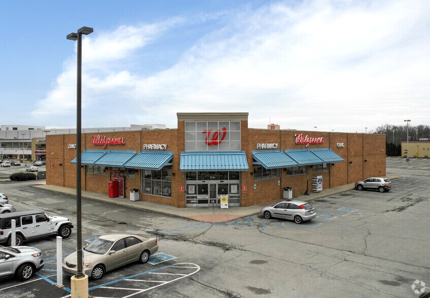 6191 N Keystone Ave, Indianapolis, IN à vendre - Photo principale - Image 1 de 7