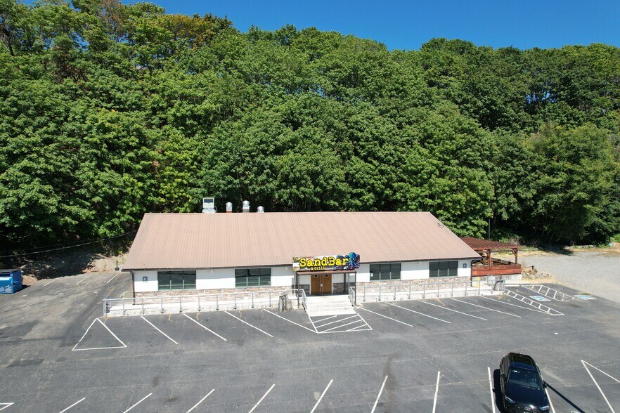 1941 Marine View Dr, Tacoma, WA à vendre - Photo du bâtiment - Image 2 de 6