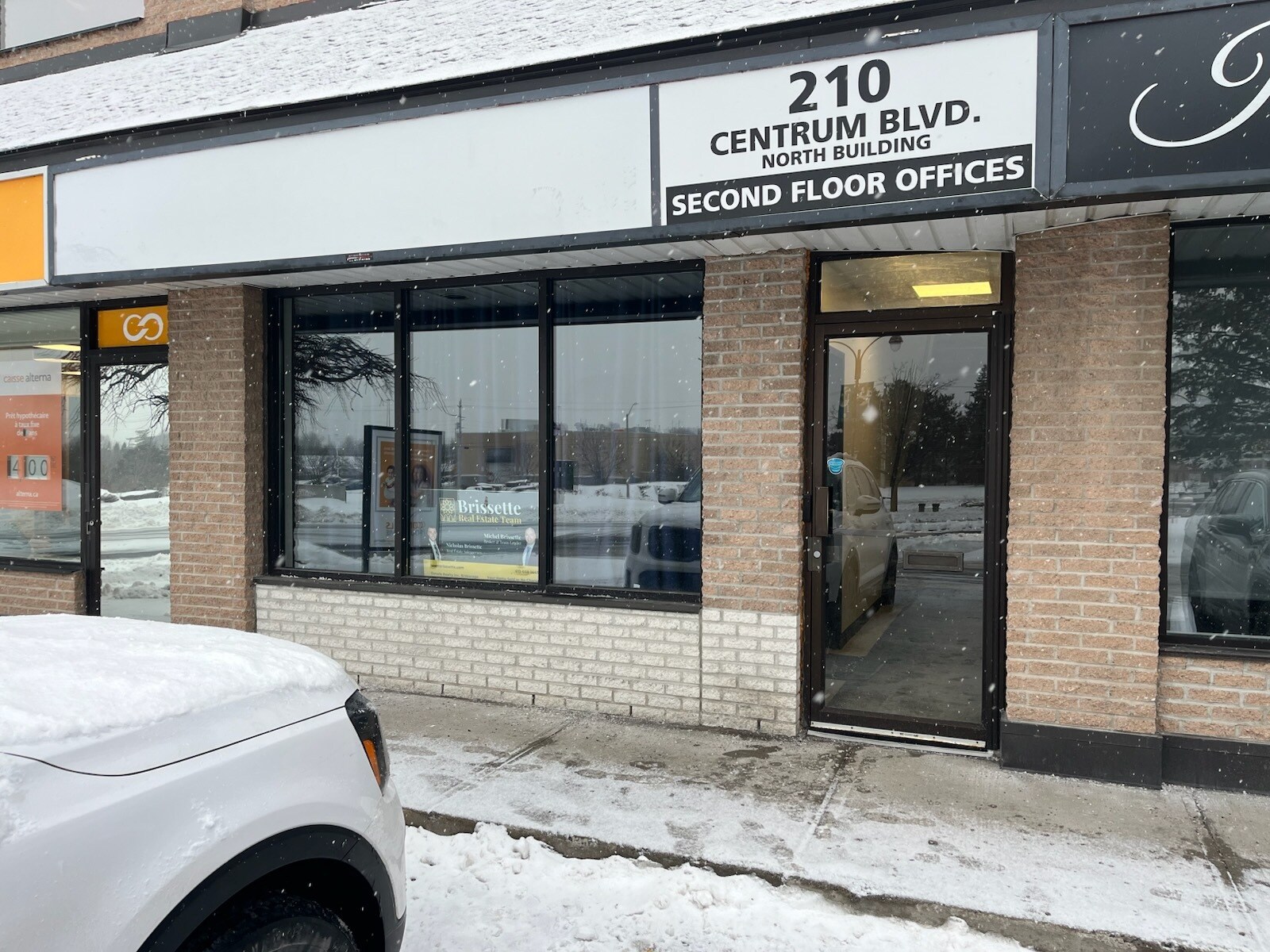 210 Centrum Blvd, Ottawa, ON for lease Building Photo- Image 1 of 2