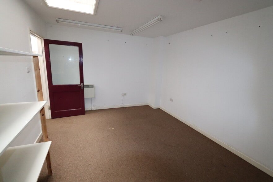 Priory Lane, Launceston for lease - Interior Photo - Image 3 of 4