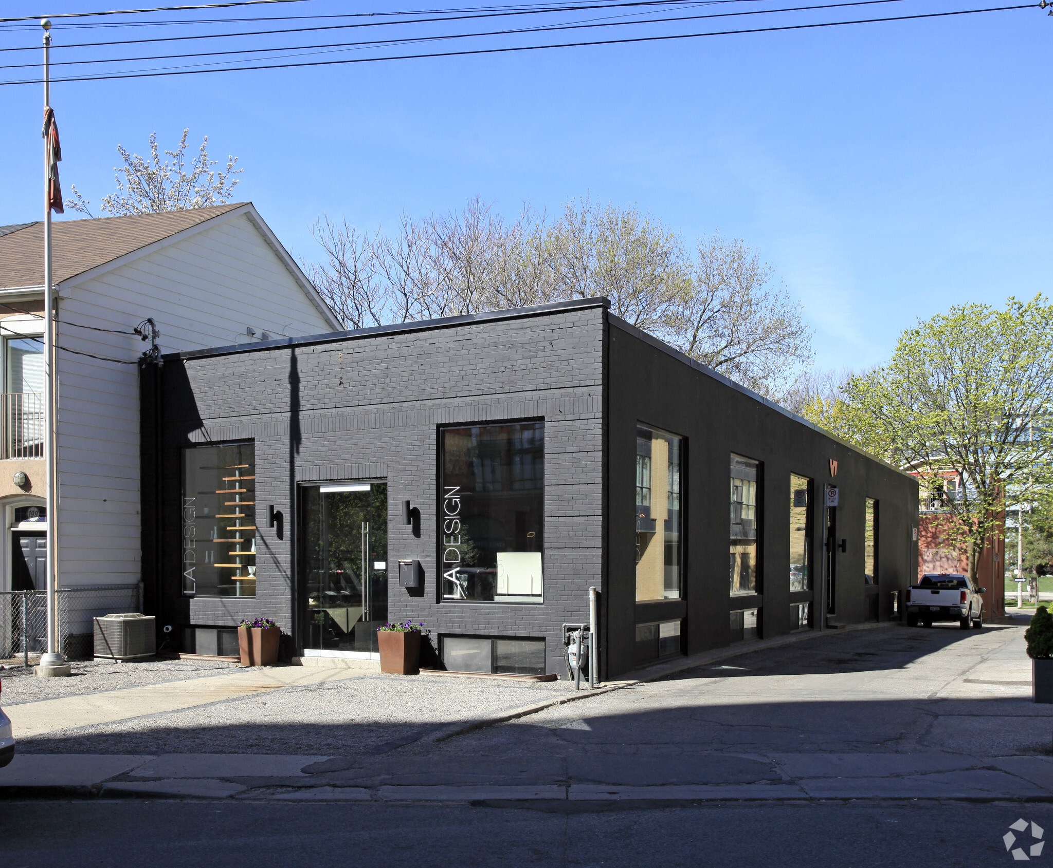 201 Niagara St, Toronto, ON for sale Primary Photo- Image 1 of 3