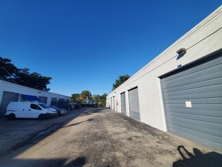 Plus de détails pour 3161-3181 NE 5th Ave, Oakland Park, FL - Bureau, Industriel à louer