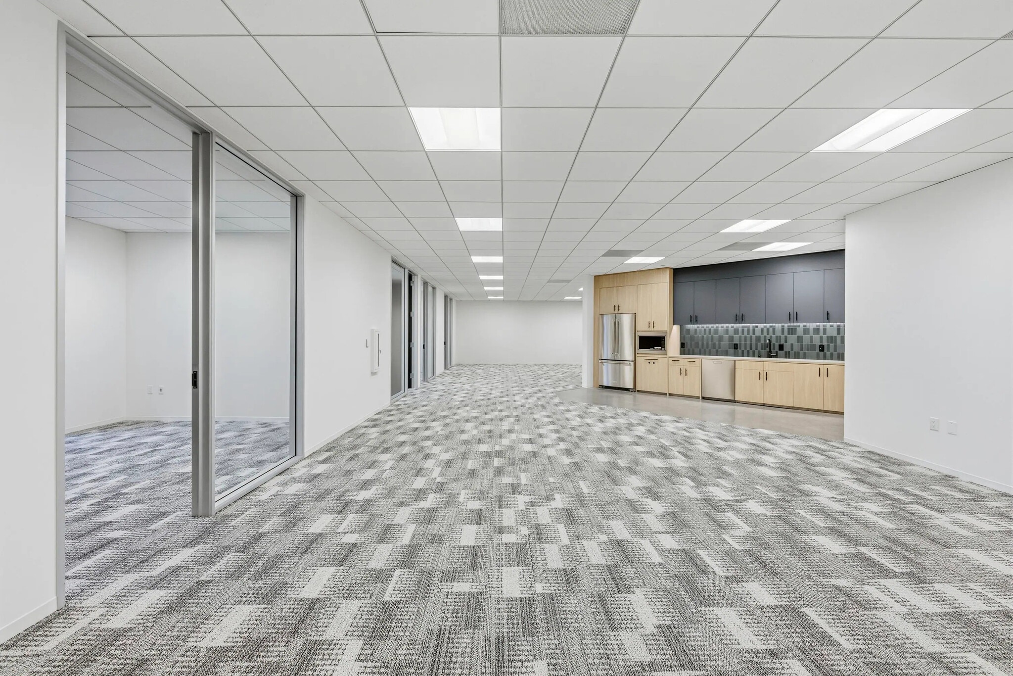 19800 MacArthur Blvd, Irvine, CA for lease Interior Photo- Image 1 of 5