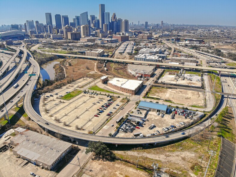2000 Nance St, Houston, TX à louer - Photo du bâtiment - Image 3 de 31