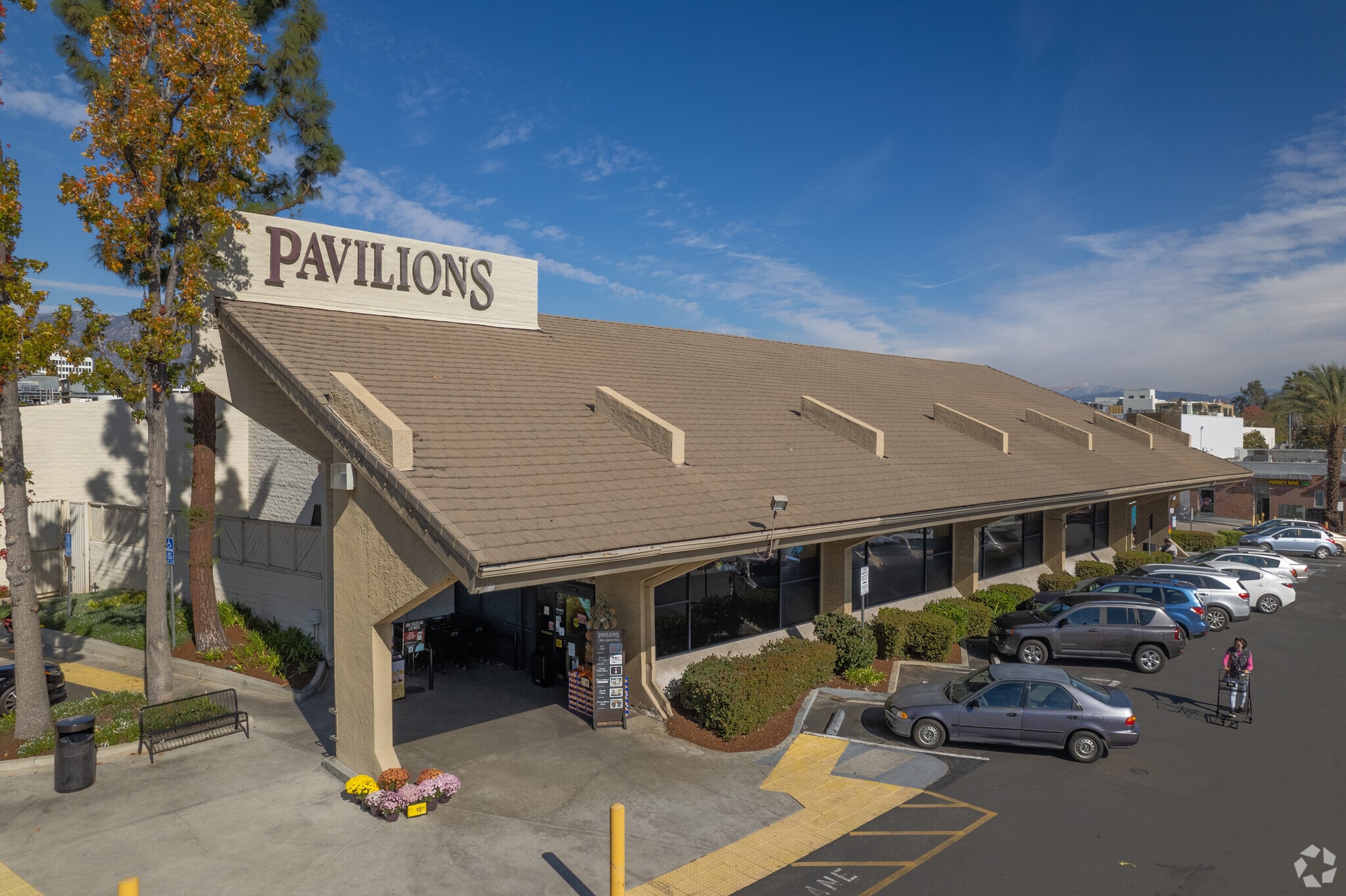 845 E California Blvd, Pasadena, CA for lease Primary Photo- Image 1 of 5