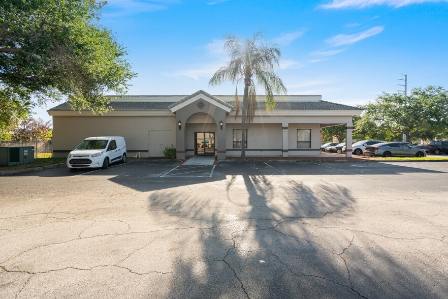 1500 W Eau Gallie Blvd, Melbourne, FL for lease - Building Photo - Image 2 of 26