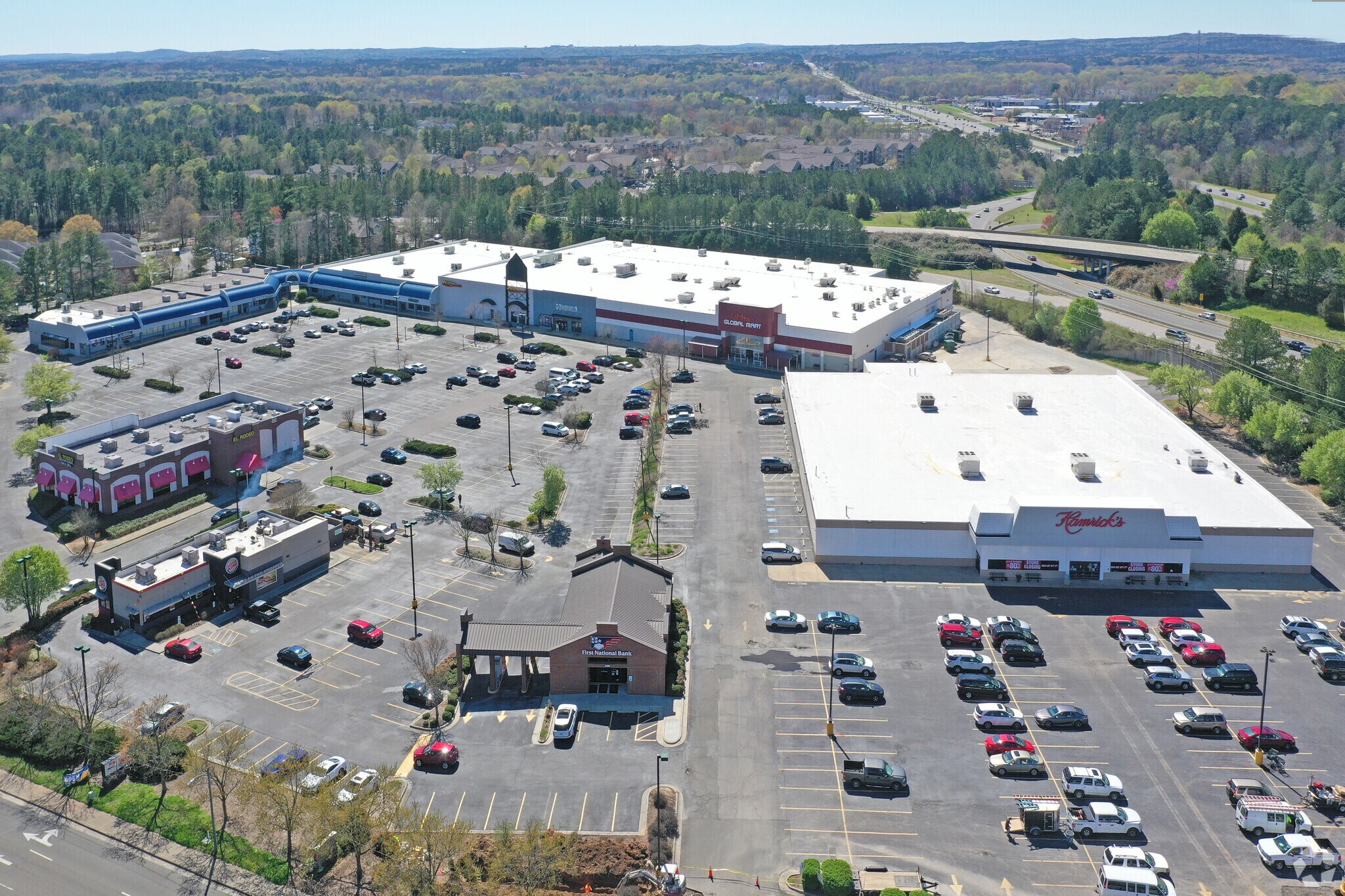 3400 Westgate Dr, Durham, NC à louer Photo principale- Image 1 de 28