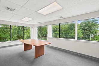 71 Spit Brook Rd, Nashua, NH for lease Interior Photo- Image 2 of 15