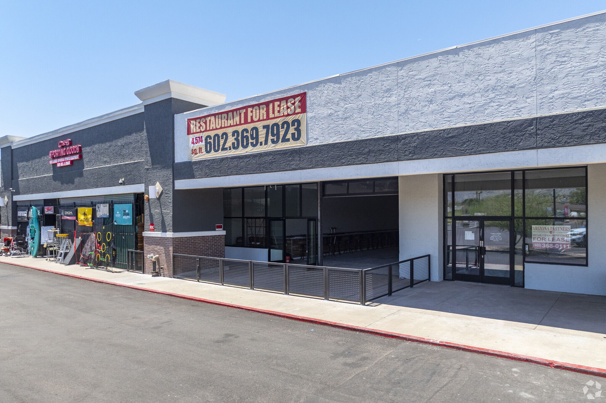 7802-7830 N 12th St, Phoenix, AZ for lease Building Photo- Image 1 of 11