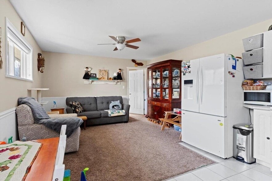 7663 Industrial Way, Agassiz, BC for sale - Interior Photo - Image 1 of 8