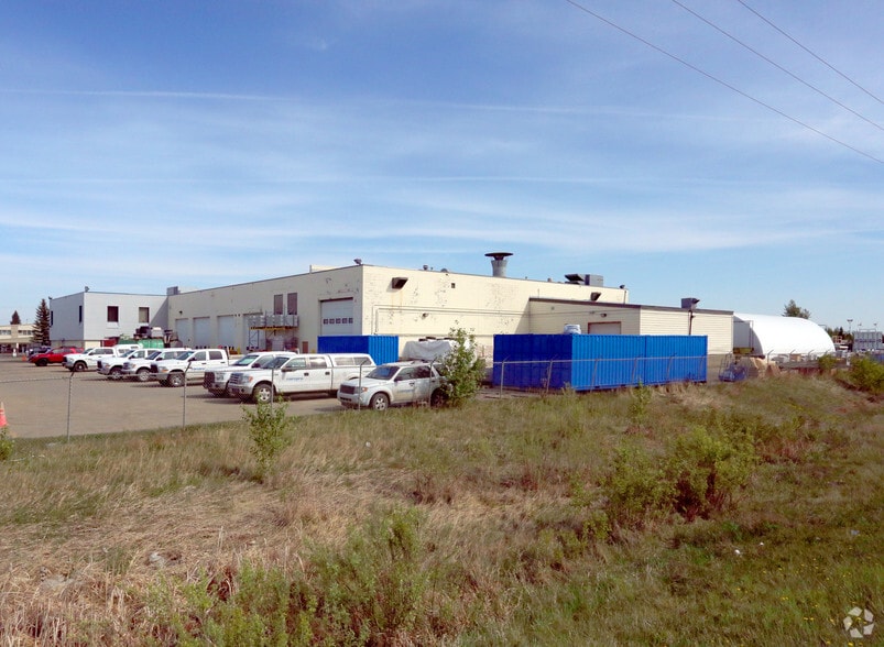 10848 214th St NW, Edmonton, AB for lease - Building Photo - Image 3 of 11
