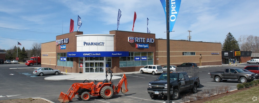 425 S Peterboro St, Canastota, NY for lease - Building Photo - Image 1 of 7