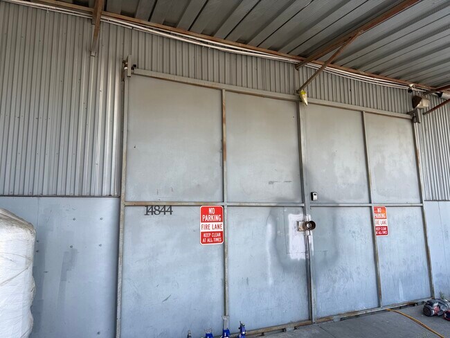More details for 14844 Aetna St, Van Nuys, CA - Industrial for Lease