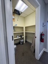 9050 Pines Blvd, Pembroke Pines, FL à louer Photo intérieure- Image 2 de 5