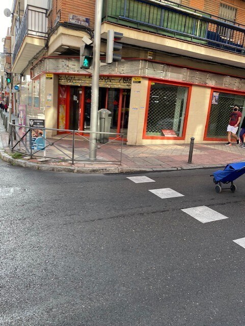 Calle de Marcelo Usera, 29, Madrid, Madrid à vendre Photo du bâtiment- Image 1 de 2