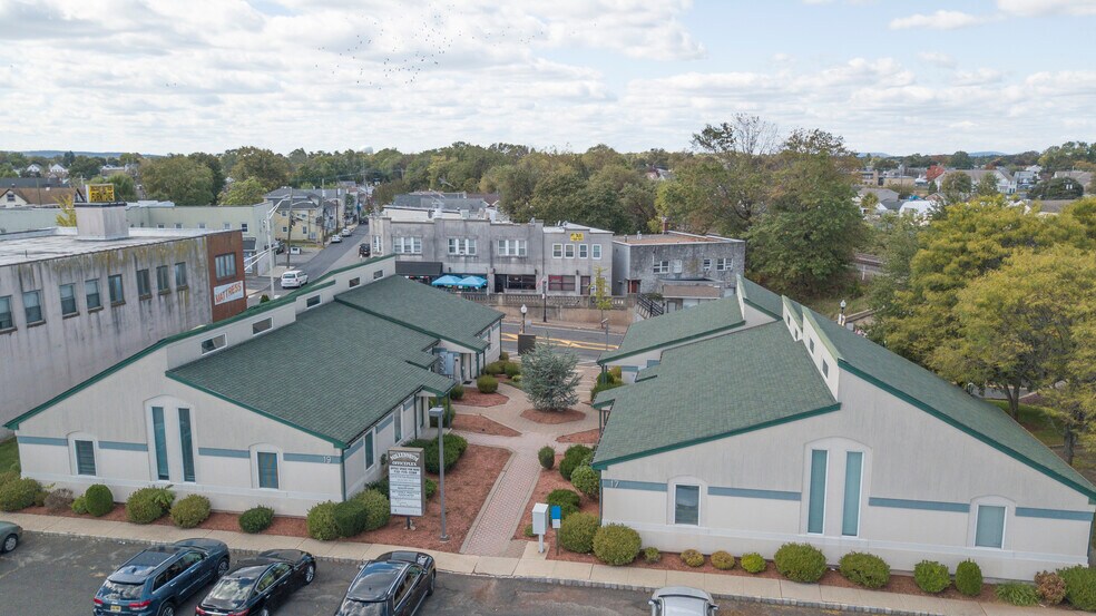 17-19 S Main St, Manville, NJ à vendre - Photo du bâtiment - Image 2 de 66