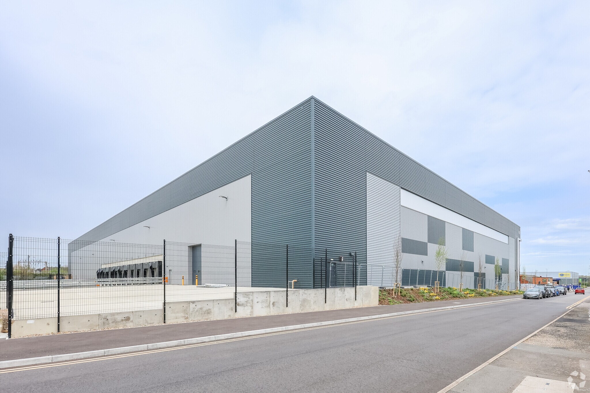 M140 Third Av, Milton Keynes à louer Photo du bâtiment- Image 1 de 13