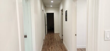 14431 Hamlin St, Van Nuys, CA for lease Interior Photo- Image 2 of 6