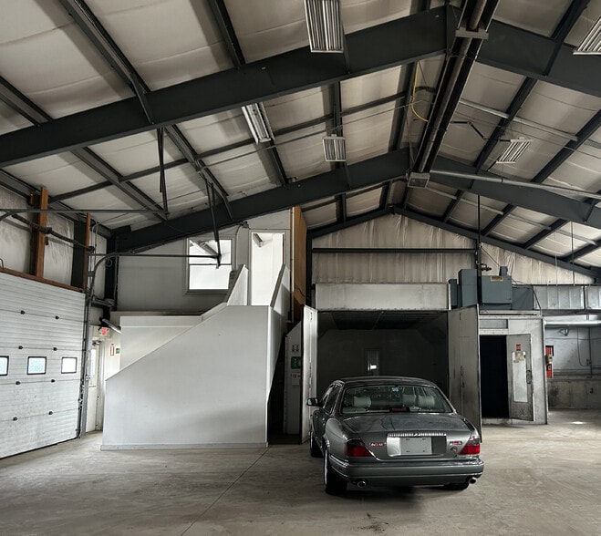 68 Lafayette Rd, North Hampton, NH for lease - Interior Photo - Image 3 of 4