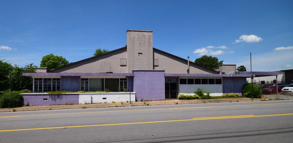 1102 W Daisy L Gatson Bates Dr, Little Rock, AR à vendre - Photo du bâtiment - Image 1 de 1