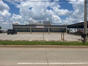 715-719 SE 59th St, Oklahoma City, OK à louer Photo du bâtiment- Image 2 de 12