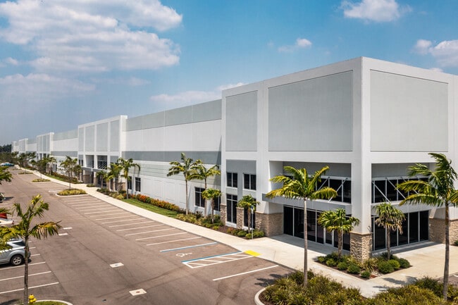 More details for 10400 Meridian Center Pky, Fort Myers, FL - Industrial for Lease