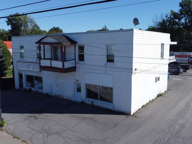 106-108 Rue Saint-Jean-Baptiste E, Rigaud, QC à vendre Photo principale- Image 1 de 1