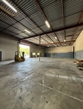 1624 SE Village Green Dr, Port Saint Lucie, FL for lease Interior Photo- Image 2 of 4