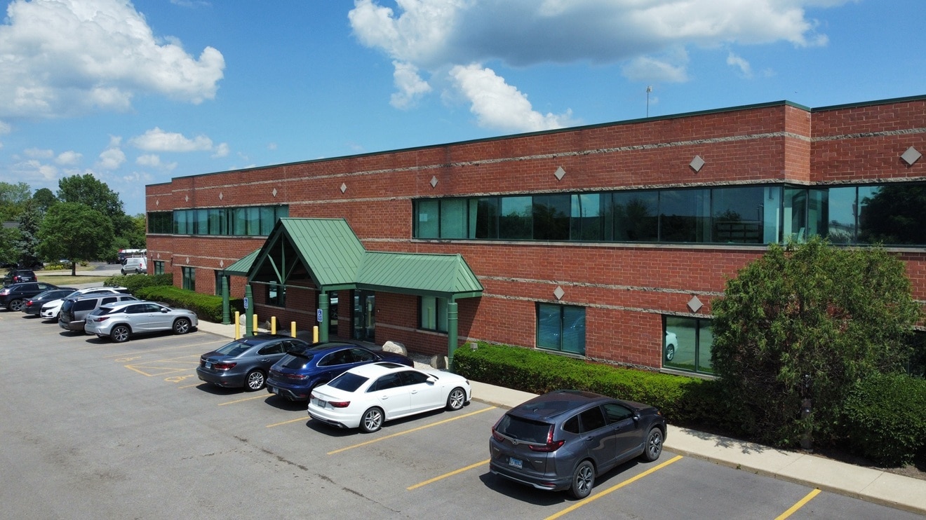 1061 E Main St, East Dundee, IL for lease Building Photo- Image 1 of 3