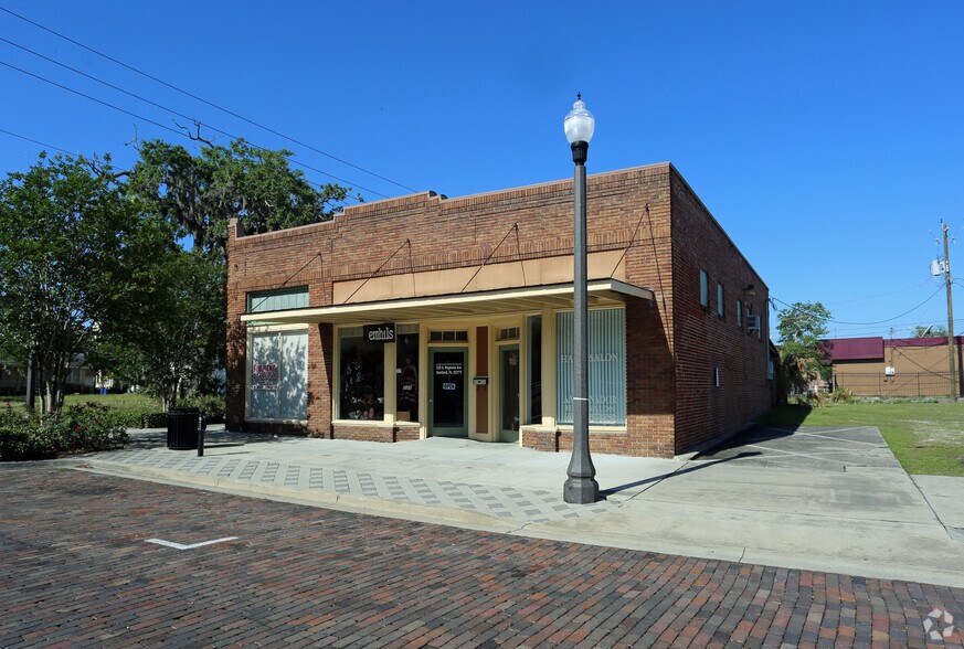 218-222 Magnolia Ave, Sanford, FL à louer - Photo principale - Image 1 de 9
