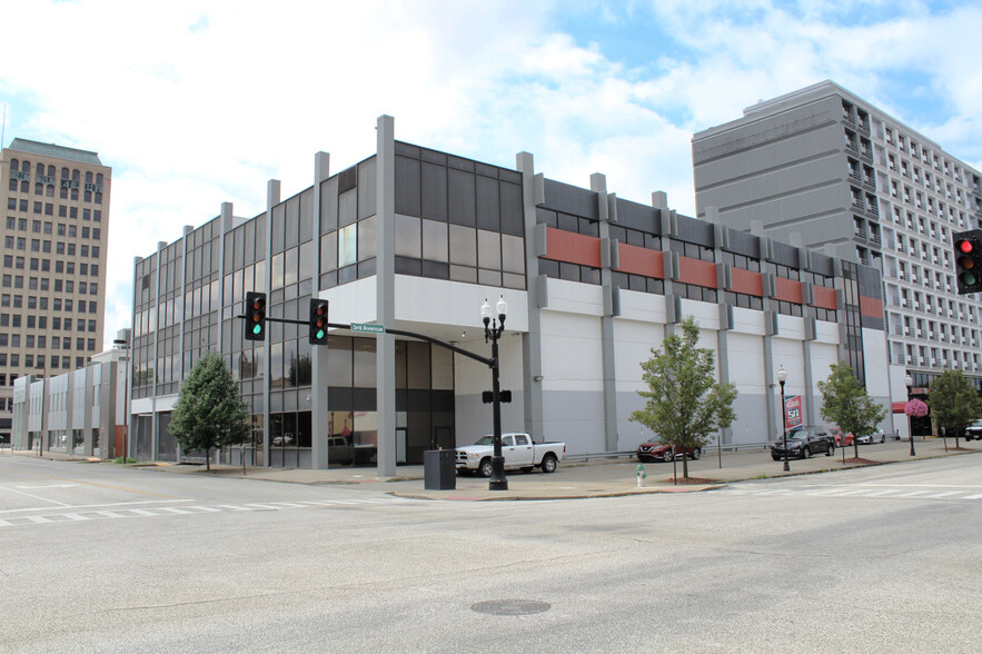 1011 3rd Ave, Huntington, WV for lease - Primary Photo - Image 1 of 17