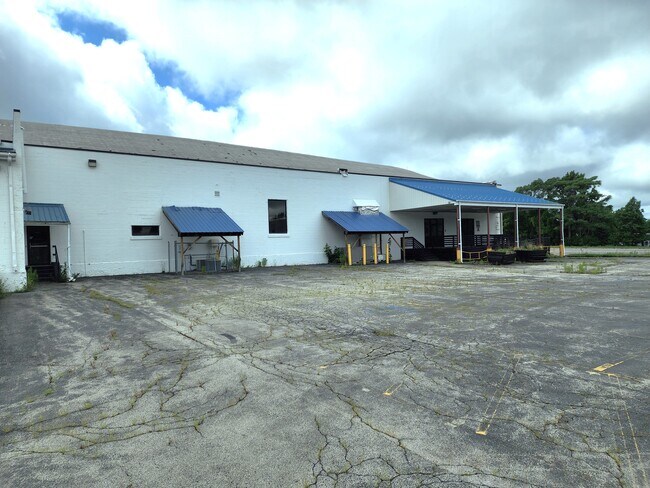 More details for 225-227 East Ave, Albion Town Orleans, NY - Industrial for Lease