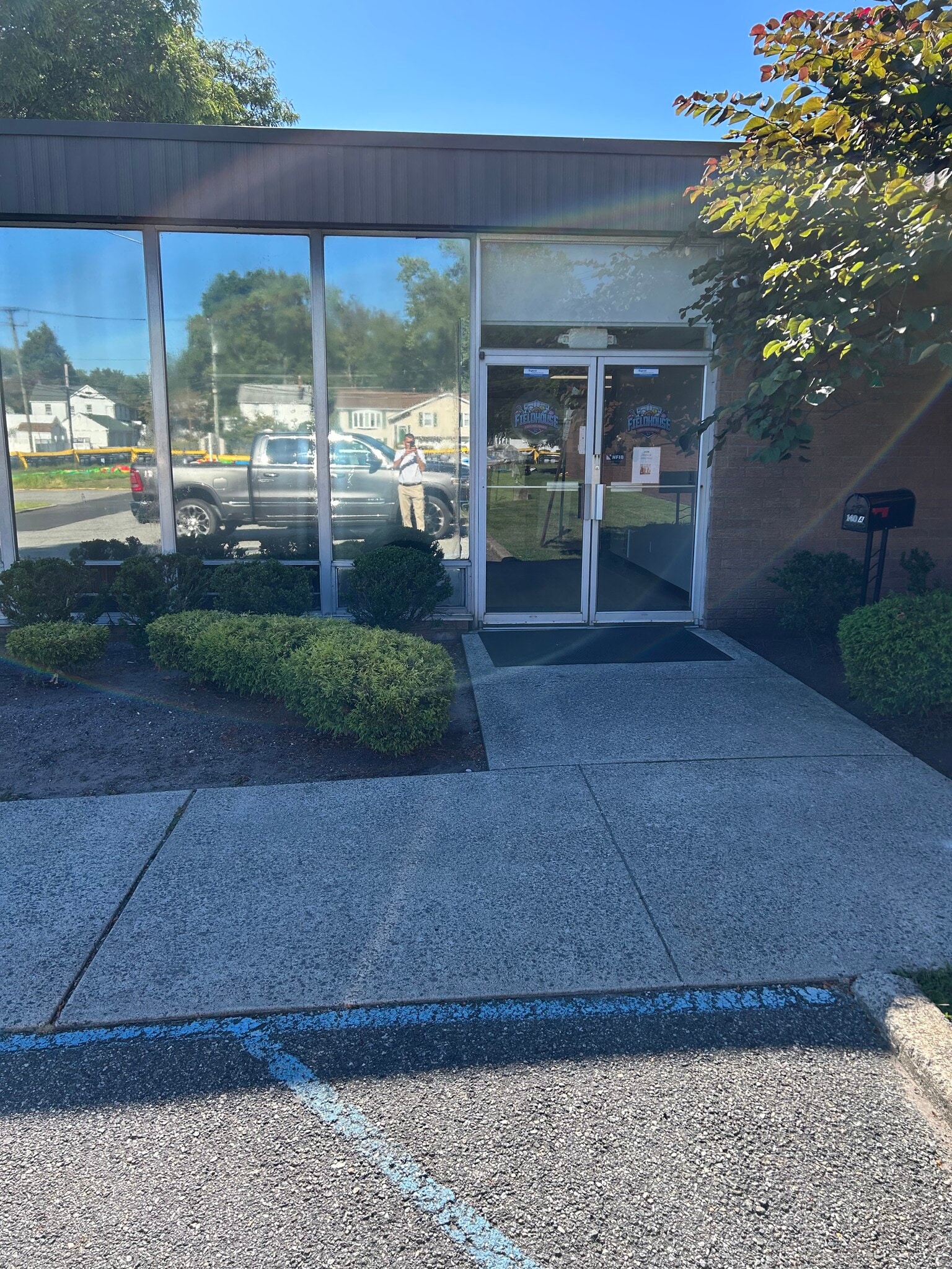 140 LeGrand Ave, Northvale, NJ for lease Interior Photo- Image 1 of 11