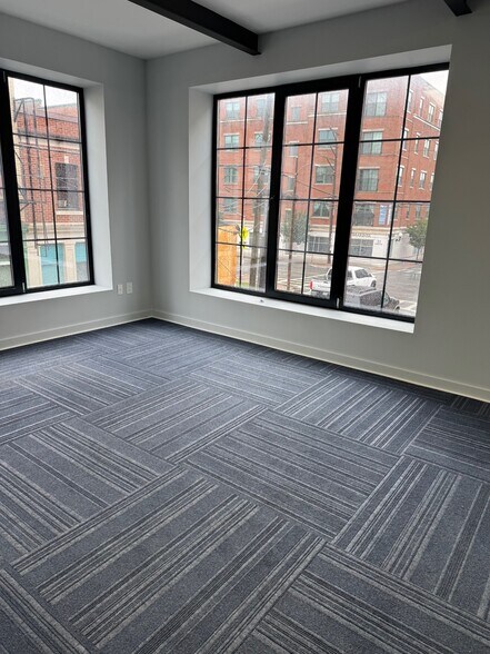 125 N Main St, Port Chester, NY à louer - Photo intérieure - Image 3 de 9