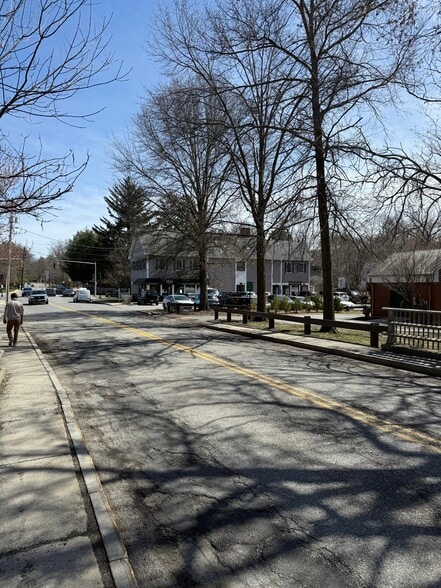 1135-1141 Main St, Concord, MA for lease - Building Photo - Image 3 of 4